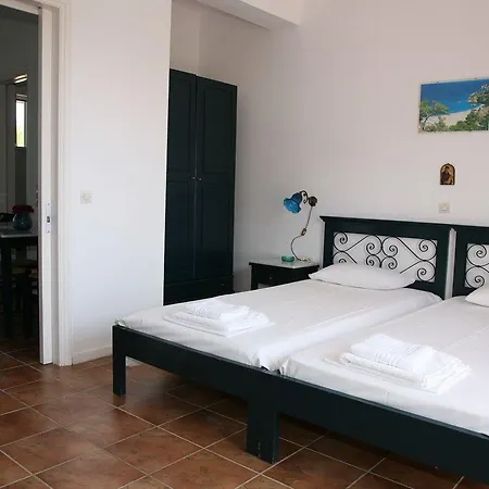 Carina Apartment *