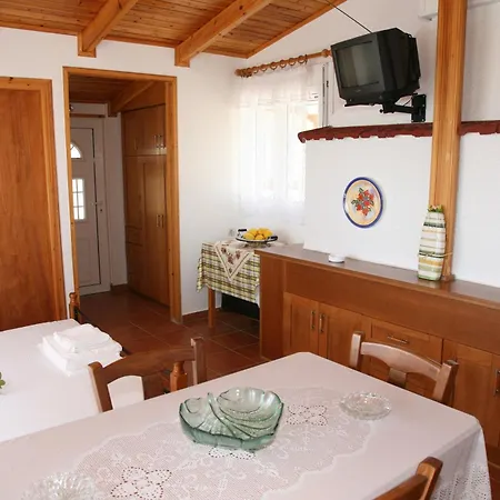 Carina Apartament Kounopetra