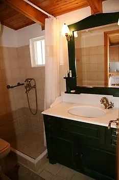 Apartament Carina Kounopetra